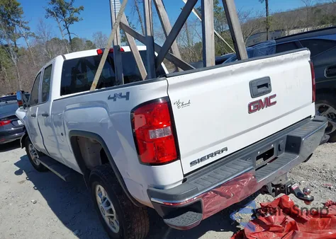 2015 GMC Sierra 2500Hd z USA, uszkodzony, nr VIN 1GT22XEG5FZ558299